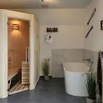 Front In With Sauna Casa vacanze *